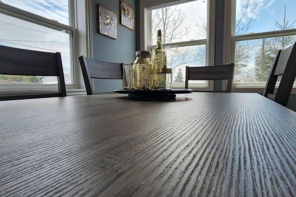 Family Ties Vacation Home - Rossy House Twillingate Eksteriør bilde