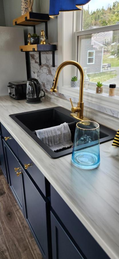 Family Ties Vacation Home - Rossy House Twillingate Eksteriør bilde