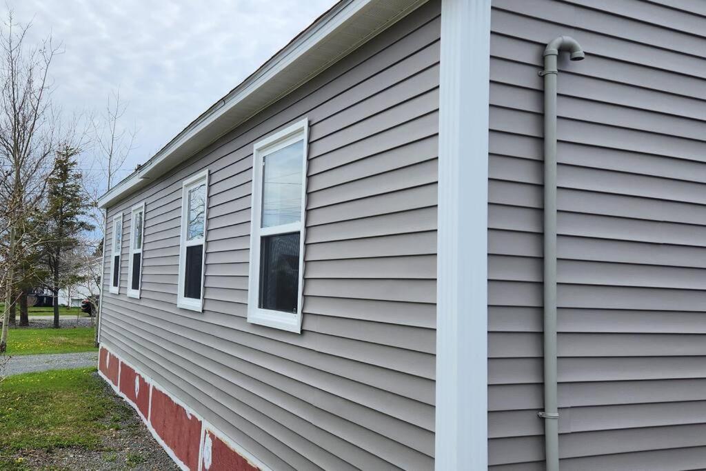 Family Ties Vacation Home - Rossy House Twillingate Eksteriør bilde