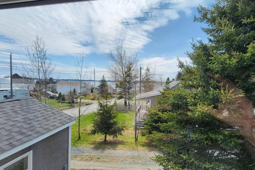 Family Ties Vacation Home - Rossy House Twillingate Eksteriør bilde