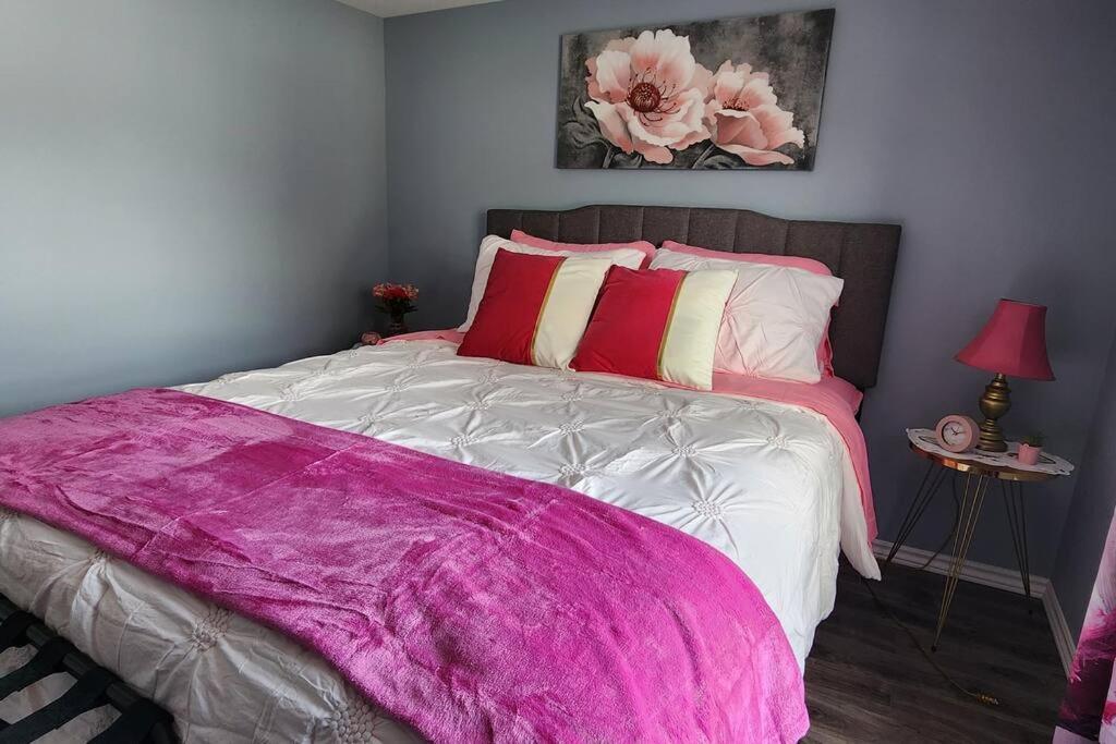 Family Ties Vacation Home - Rossy House Twillingate Eksteriør bilde